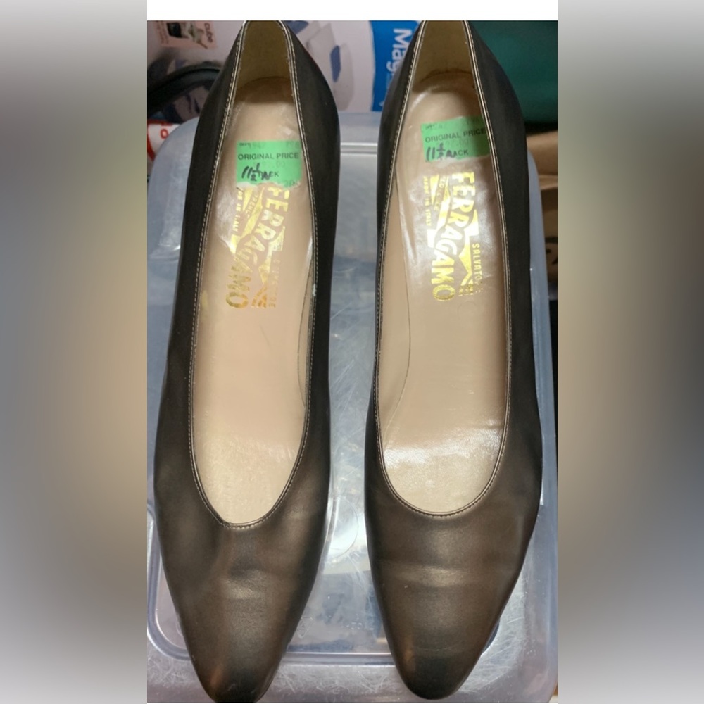 Salvatore Ferragamo Shimmering Bronze Pumps size 11.5 AA